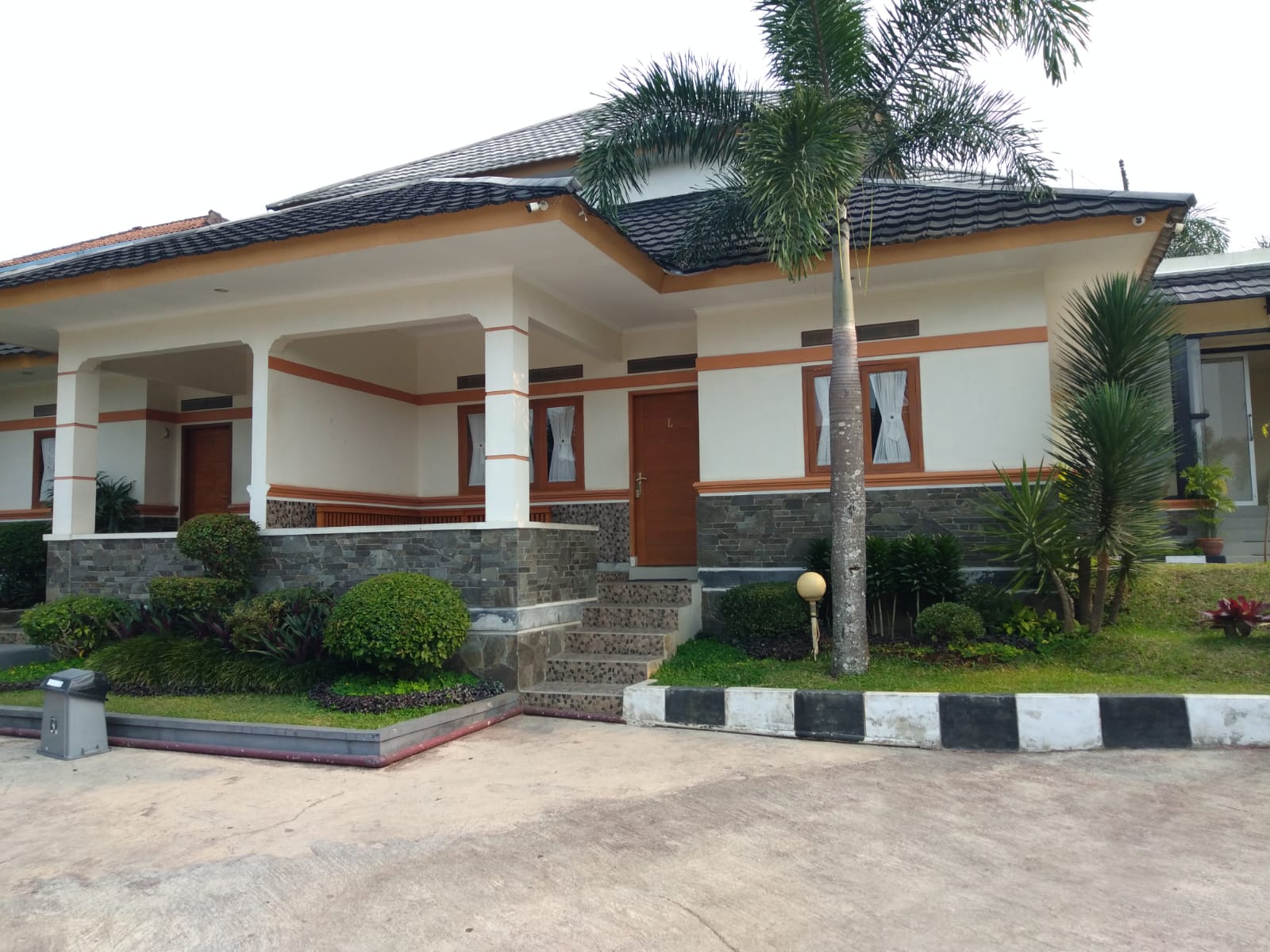 sewa villa di ciater